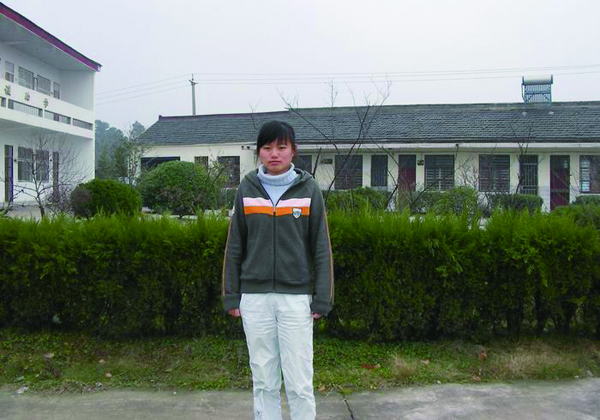 耿夏丽考入南京幼儿师范学校